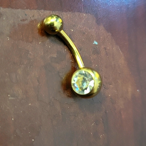 Gold and diamond belly button ring - Picture 4 of 4